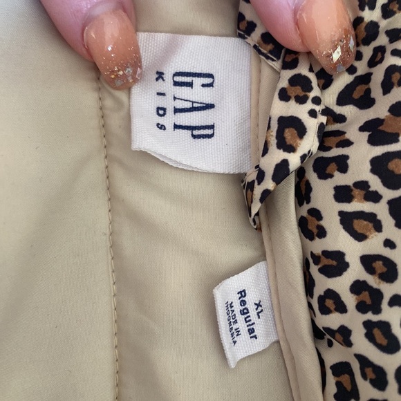 Girls Puffer Coat - Picture 3 of 3